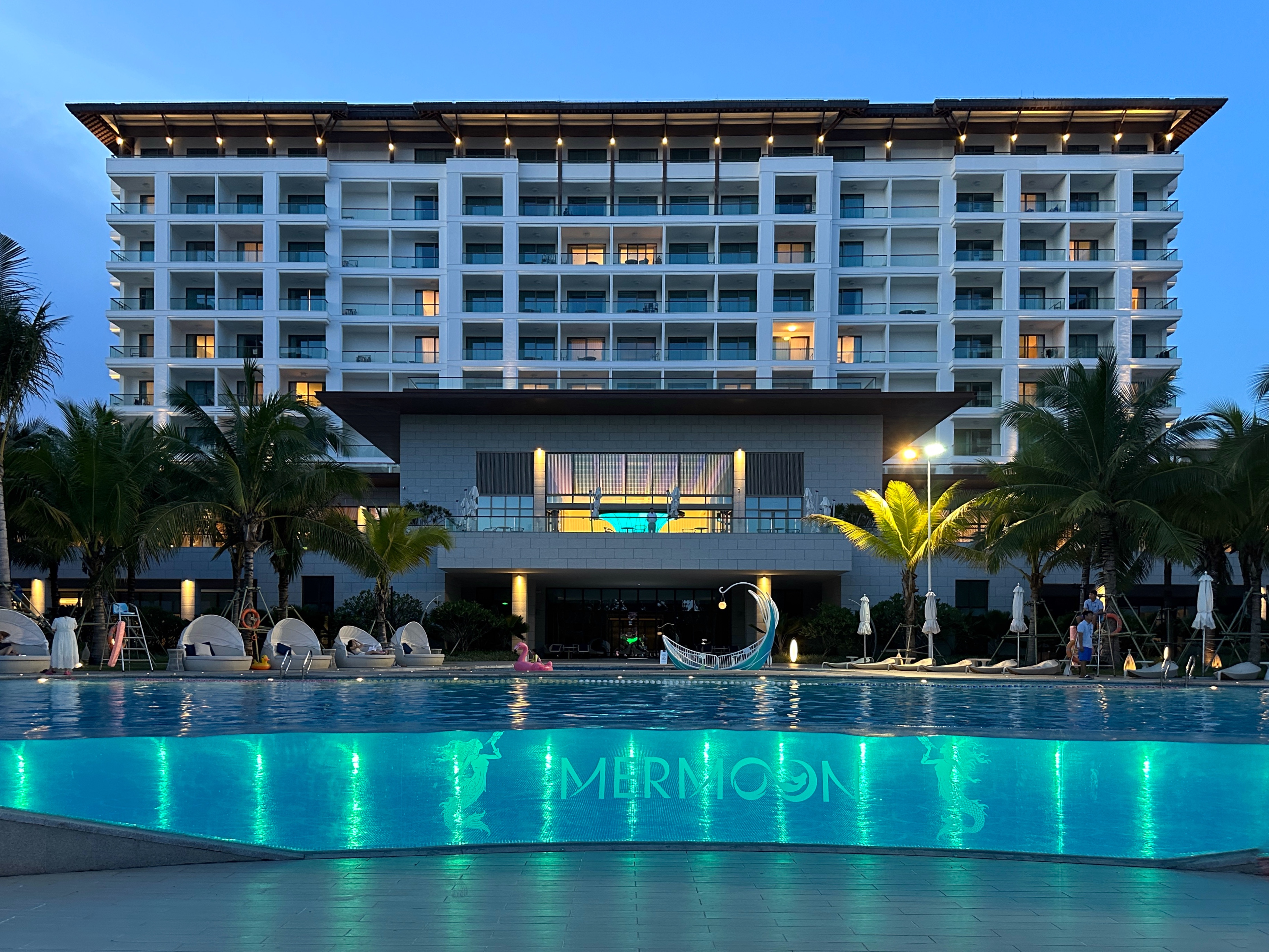 The Mermoon Resort Hainan Tufu Bay — arrival view